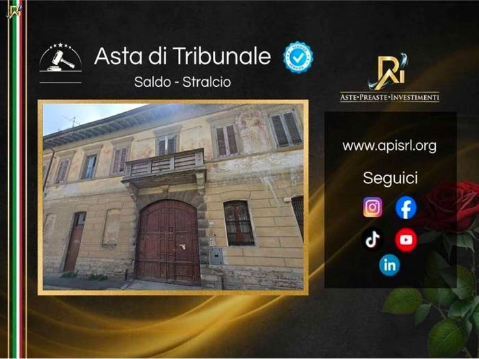 Appartamento con 6 locali in vendita in Via Melegnano, Centro, Busto Arsizio