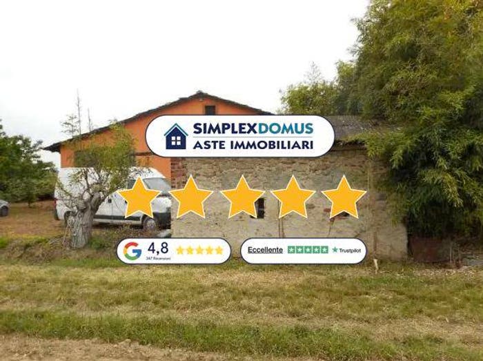 Appartamento con 6 locali in vendita in Via Sant'Anna, Cavour