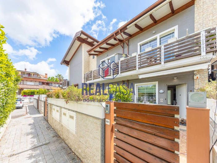 Casa trilocale in vendita in Via di Castel di Leva, Castel di Leva, Roma