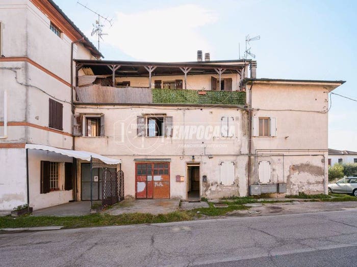 Appartamento trilocale in vendita in Via Provinciale Superiore, San Martino in Argine, Molinella