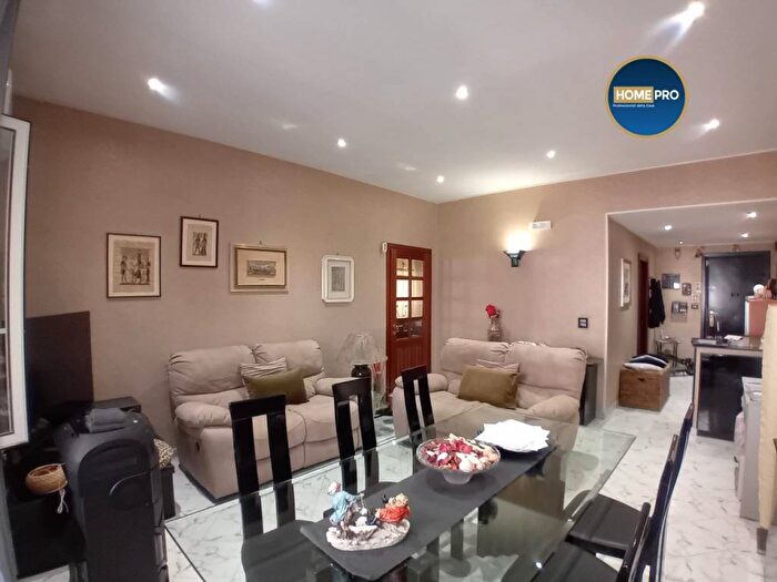 Appartamento trilocale in vendita in Via Arrigo Davila, Colli Albani, Roma