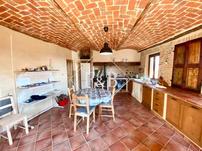 Casa con 5 locali in vendita in Via Giuseppe Mazzini, Aramengo