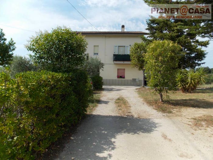 Casa con 6 locali in vendita in Contrada Lava, Offida