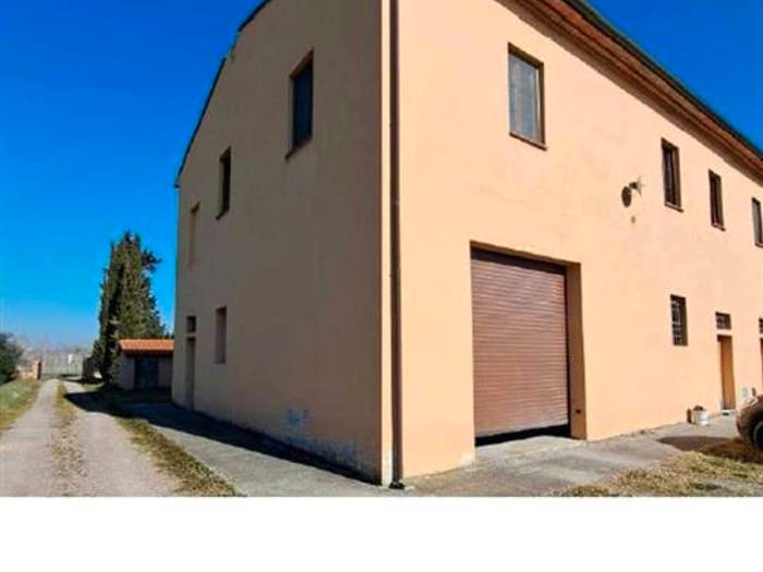 Casa quadrilocale in vendita in Strada Provinciale di Santo Pietro, Peccioli