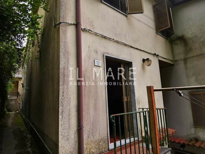 Casa con 6 locali in vendita in Gronda, San Carlo Antona, Massa
