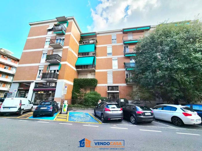 Appartamento con 5 locali in vendita in Via Luigi Galvani, Ospedale Civile, Brescia