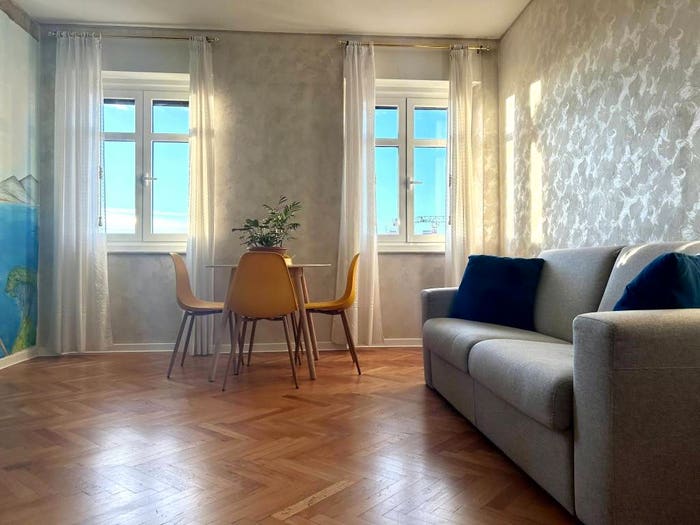 Appartamento quadrilocale in vendita in Via Martiri della Libertà, Scorcola, Trieste
