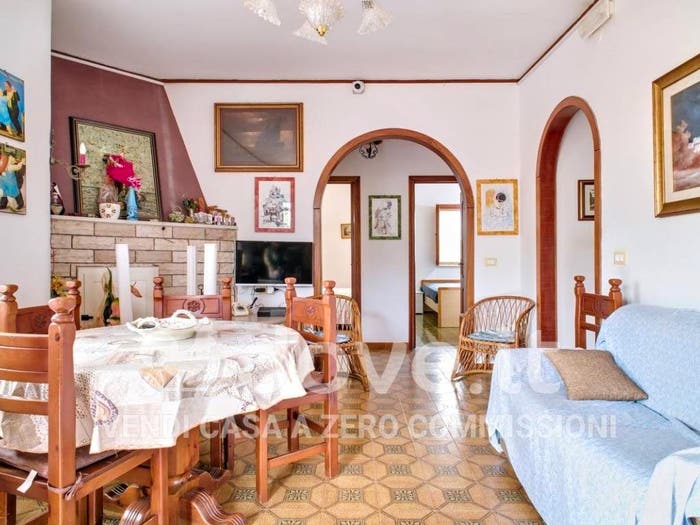 Casa con 6 locali in vendita in Via Merluzzi, Leporano Marina, Leporano