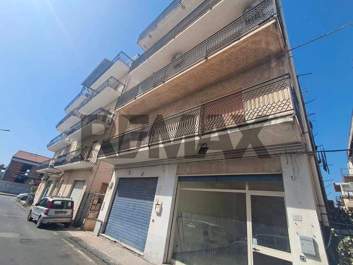 Appartamento con 6 locali in vendita in Via Venezia, Chianchitta Pallio, GiardiniNaxos