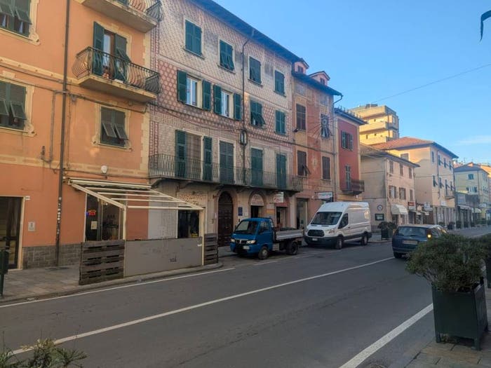 Appartamento bilocale in vendita in Via Vittorio Veneto, Centro, Busalla
