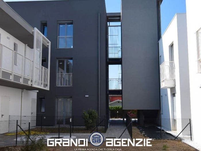 Appartamento con 6 locali in vendita in Via Monsignor Albino Schileo, Fornaci, Monastier di Treviso