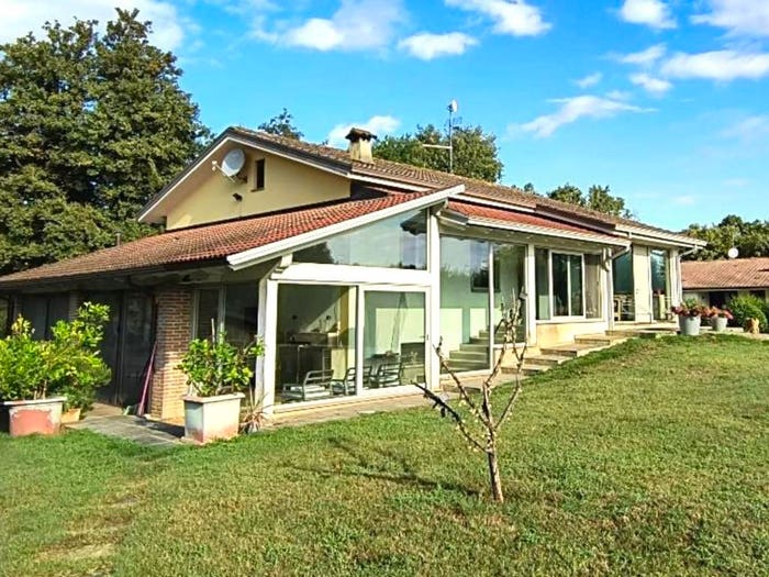 Casa con 5 locali in vendita in Località Buriacchina Gazzola PC Italia, Gazzola
