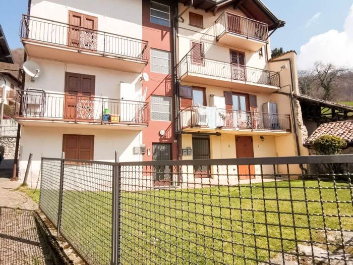 Appartamento trilocale in vendita in Via San Bartolomeo, Moggio