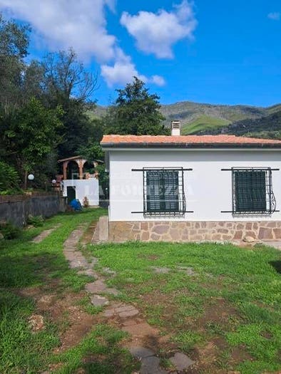 Casa quadrilocale in vendita in Calci