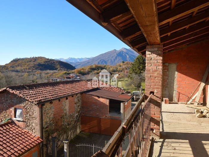 Casa con 6 locali in vendita in Via Ilmo Peronetto, Bienca Tomalino, Chiaverano