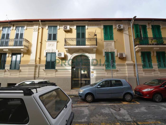 Appartamento con 5 locali in vendita in Via Gonfalone, Regina Margherita Torrente Trapani, Messina