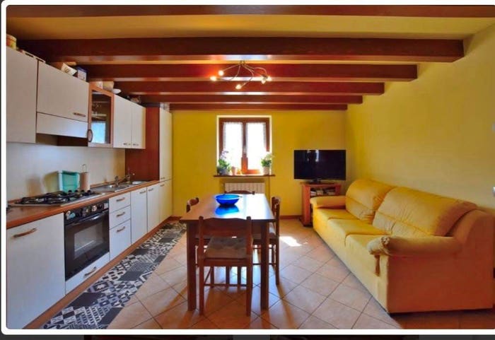 Appartamento quadrilocale in vendita in Via Grumello, Ubiale, Ubiale Clanezzo