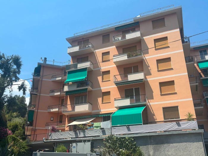 Appartamento quadrilocale in vendita in Via Giovanni Guglielmo Longo, Pegli, Genova