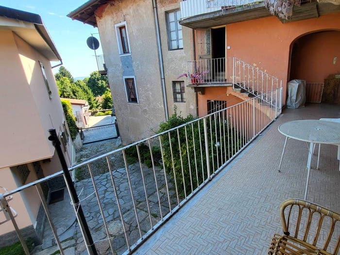 Appartamento con 5 locali in vendita in Via Gorizia, Laveno, LavenoMombello
