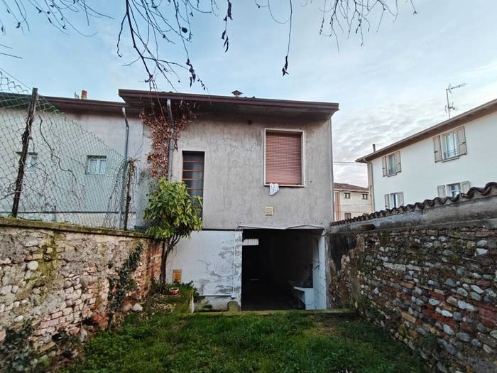 Appartamento trilocale in vendita in Via Cesare Abba, Centro, Carpenedolo