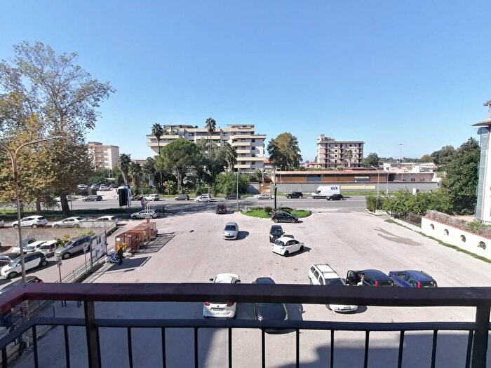Appartamento quadrilocale in vendita in Viale Carlo III di Borbone, San Nicola la Strada