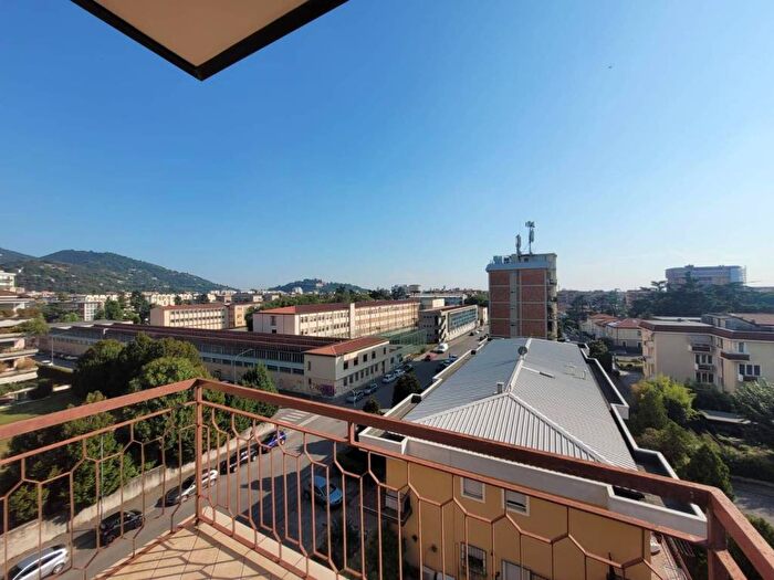 Appartamento trilocale in vendita in Via Fausto Gamba, Via Veneto Borgo Trento, Brescia