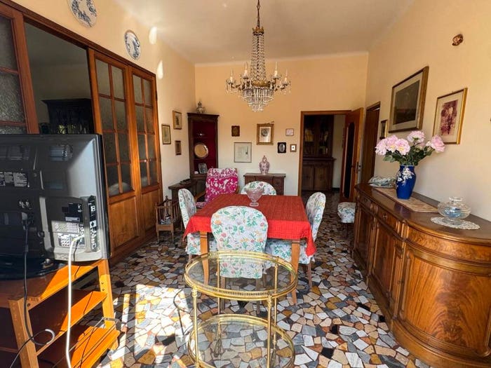 Appartamento con 6 locali in vendita in San Felice, Bologna