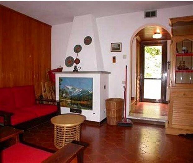 Casa quadrilocale in vendita in Via Giardini, Fiumalbo