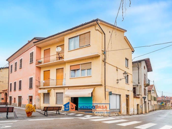 Casa bilocale in vendita in Via Giovan Battista Ressia, Carassone, Mondovì