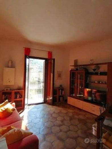 Appartamento trilocale in vendita in Via Appia, Centro, Itri