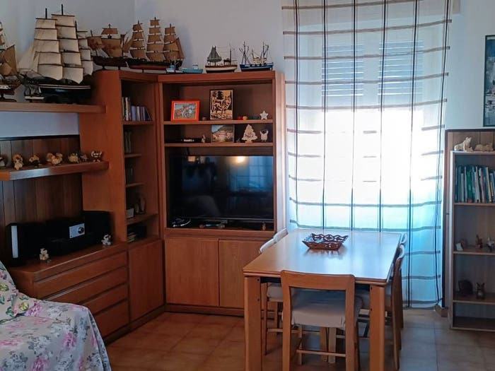 Casa con 5 locali in vendita in Via Indipendenza, Centro, Marnate