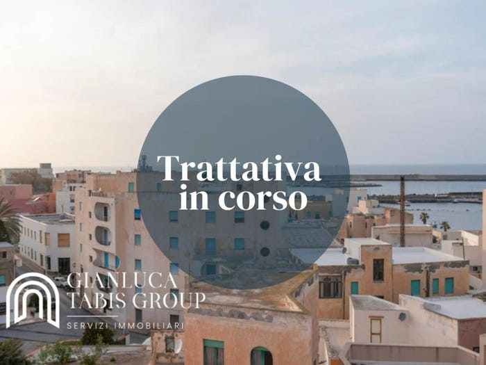 Appartamento quadrilocale in vendita in Via Felice Cavallotti, Centro, Pantelleria