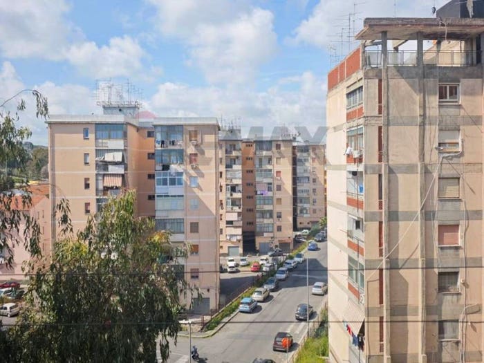 Appartamento trilocale in vendita in Via Liguria, Palermo Indipendenza, Catania