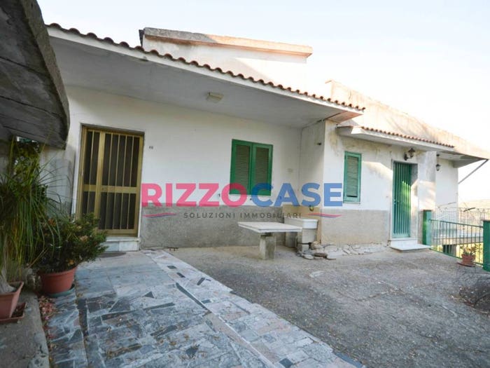 Casa con 6 locali in vendita in Cda Santa Maria delle Grazie, CoriglianoRossano