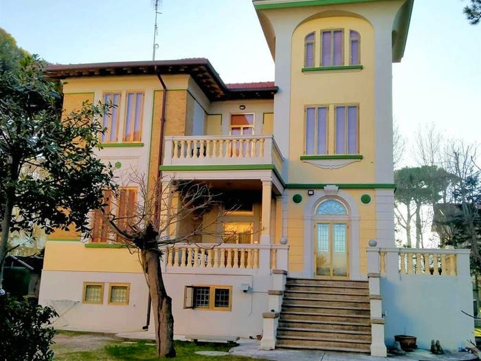 Casa con 6 locali in vendita in Centro, Cervia