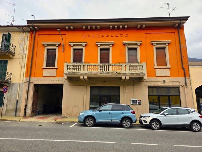 Casa con 6 locali in vendita in Via Novembre, Centro, Omegna