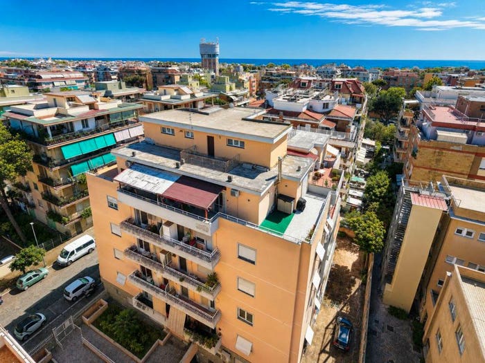 Appartamento trilocale in vendita in Via Angelo Olivieri, Ostia Levante, Roma