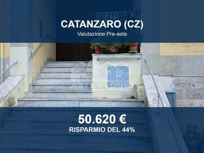 Appartamento con 5 locali in vendita in Via B Telesio, Mater Domini De Filippis Cavita Gagliano, Catanzaro