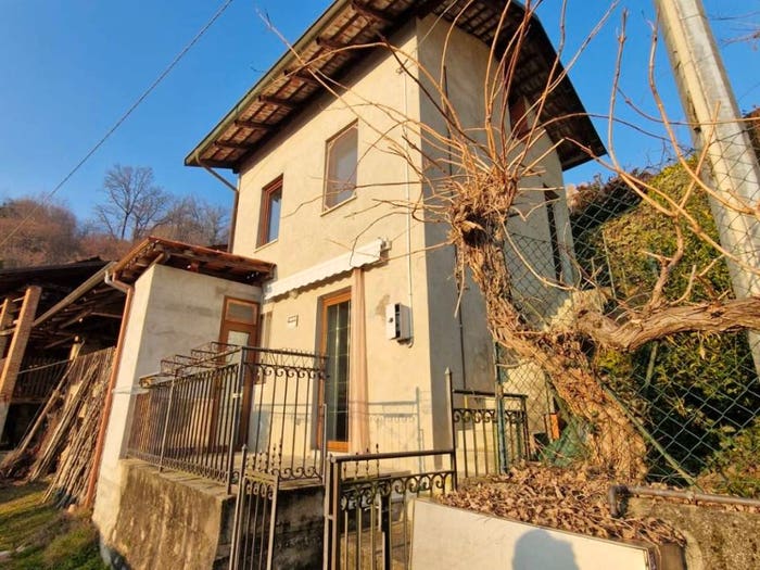 Casa bilocale in vendita in Località Mollie, Cellio con Breia