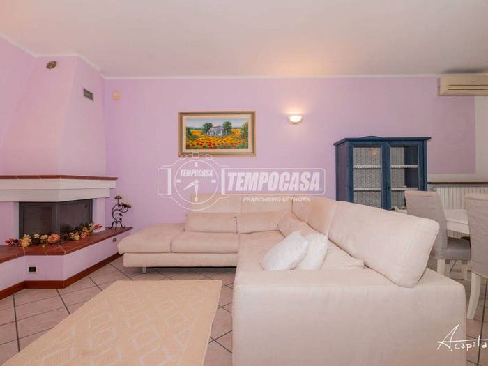 Casa quadrilocale in vendita in Piazza Don Augusto Vaienti, San Giorgio Pioppa, Cesena