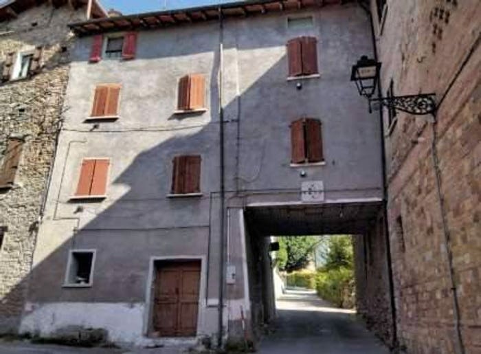 Casa con 6 locali in vendita in Via Rocca, Roteglia, Castellarano