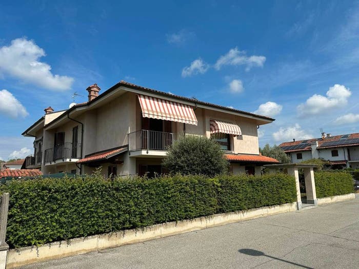 Casa con 5 locali in vendita in Via Dellera, Polonghera