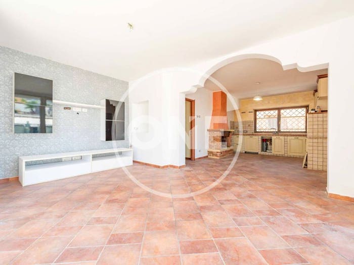 Appartamento quadrilocale in vendita in Via di Vermicino, Borghesiana, Roma