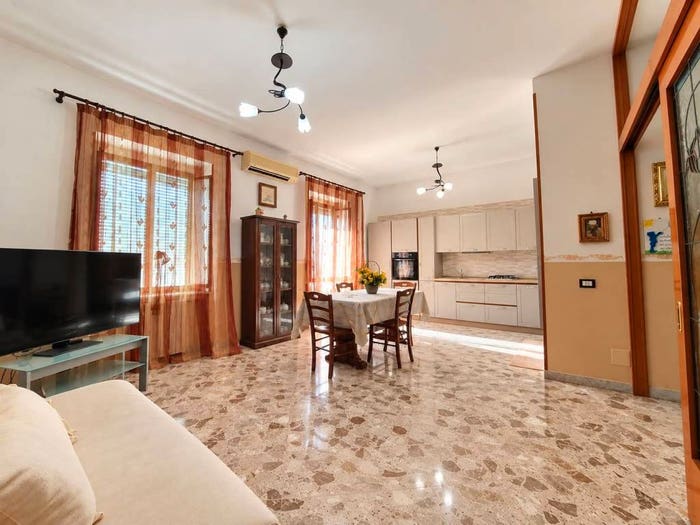 Appartamento quadrilocale in vendita in Via Francesco Carillo, Centro, Cava de' Tirreni