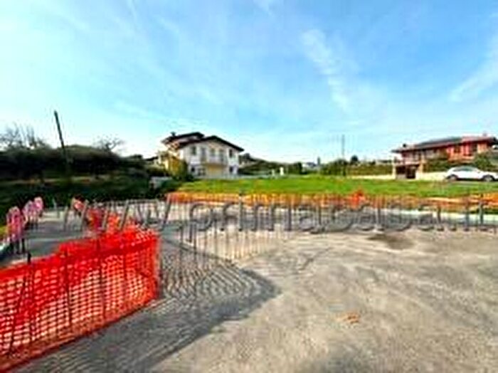 Casa con 5 locali in vendita in Via, Ronca'