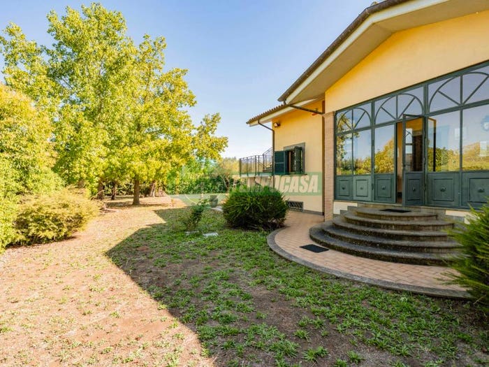 Casa quadrilocale in vendita in Via di pratigliolo, Bracciano