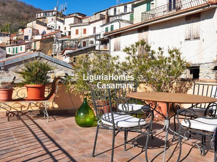 Casa con 6 locali in vendita in Via Attilio Ventimiglia, Conio, Borgomaro