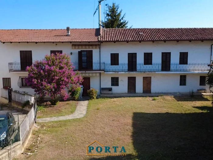 Casa con 6 locali in vendita in Frazione Naviante, Naviante, Farigliano