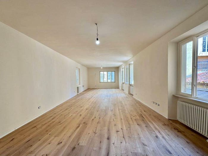 Casa con 6 locali in vendita in Via del Toro, Piazza Napoleone San Michele, Lucca