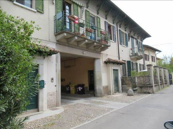 Appartamento trilocale in vendita in Via Coralli, Via Riviera, Pavia